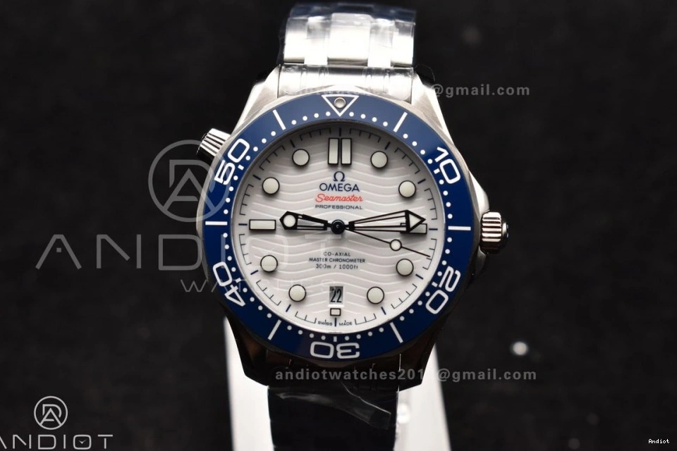 Dial SS A2824 Diver Seamaster Ceramic 300M Edition Blue VSF Bezel 1:1 White SS Best Bracelet on 0404